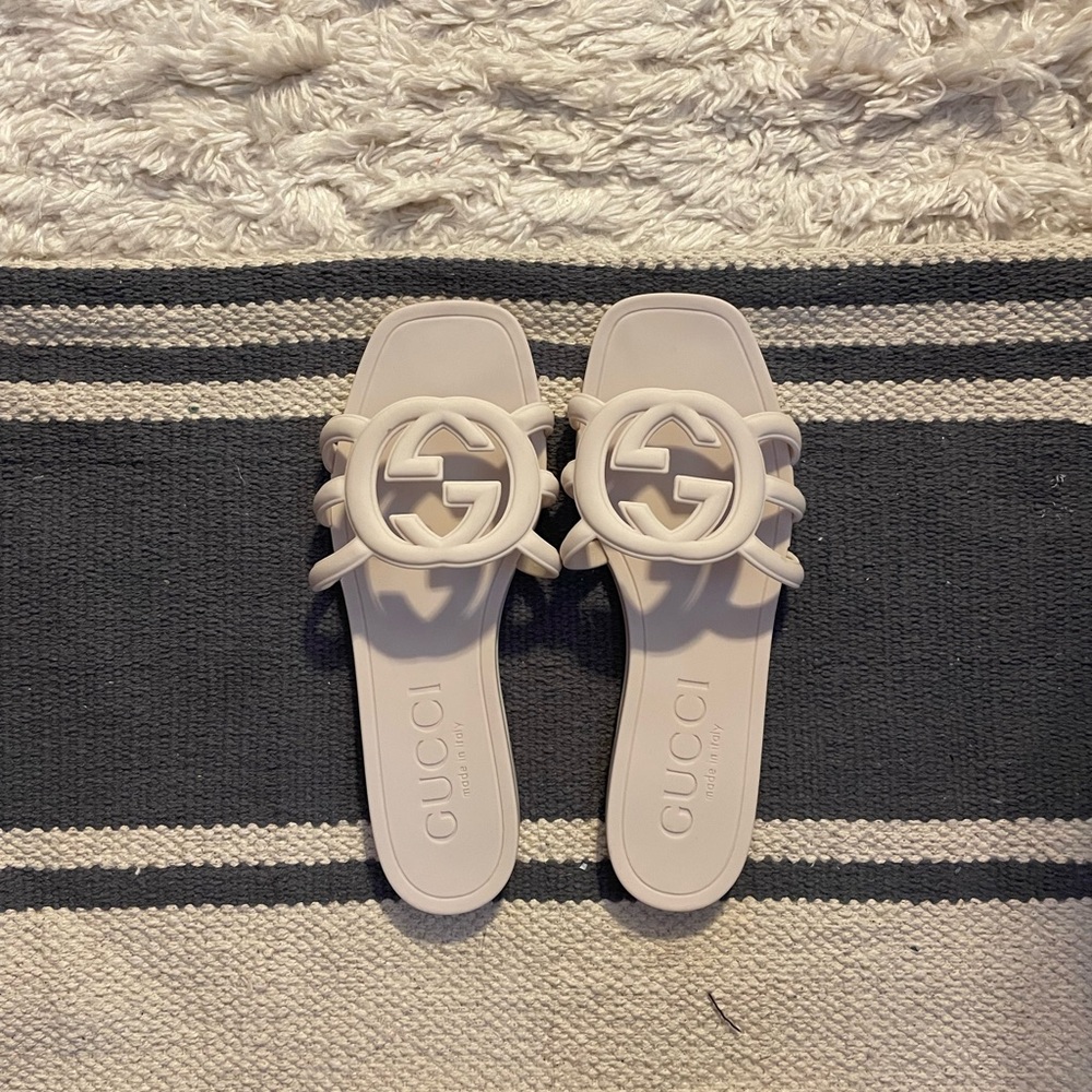 Jelly like off white designer inspired sandals. Size 6